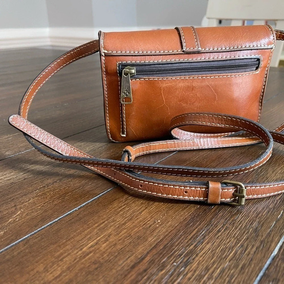 Patricia Nash cross body bag - Picture 10 of 14